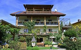 Apartment Mittagskogel by Seebnb